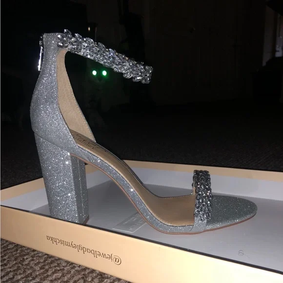 BRAND NEW BADGLEY MISCHKA HEELS- size 7 - Picture 7 of 10